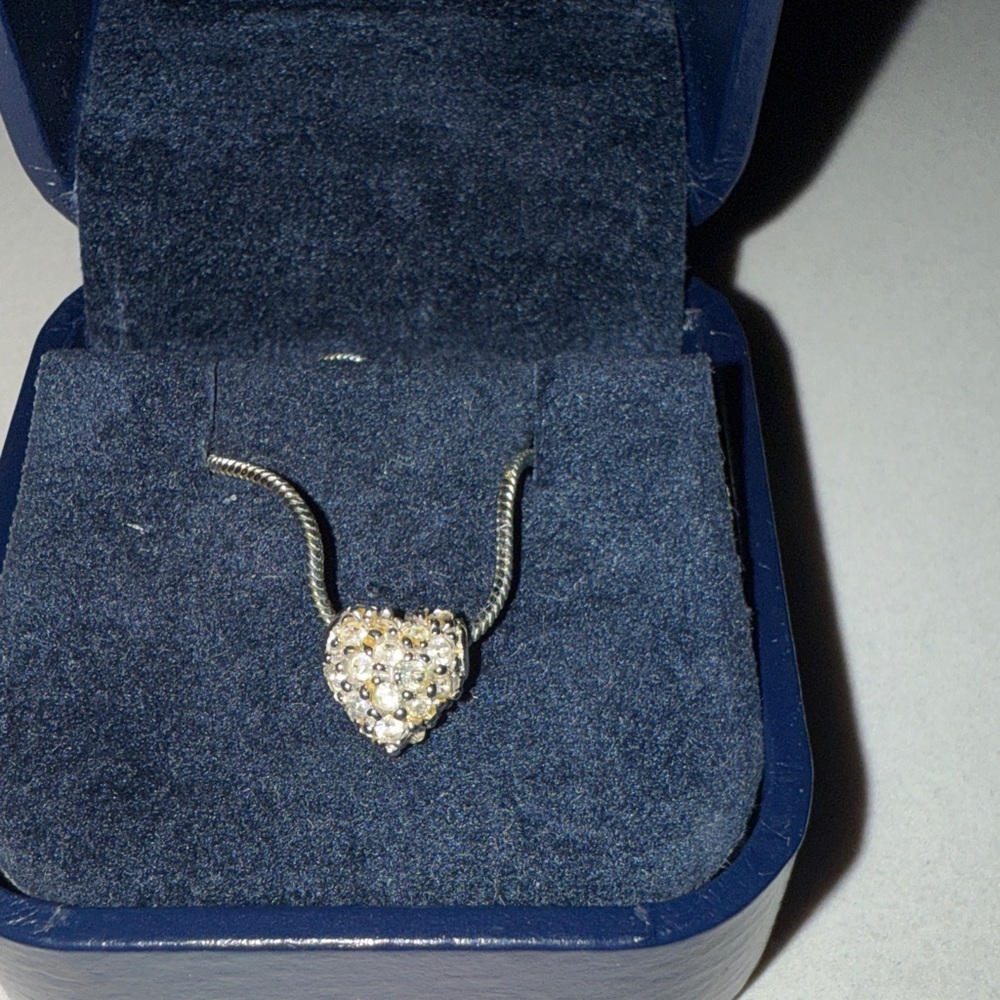 Elegant Silver Heart Pendant Necklace